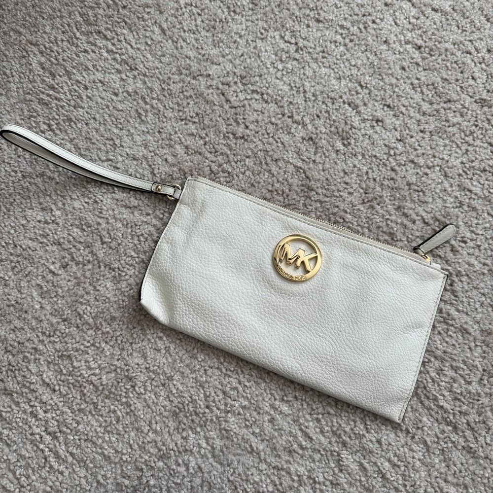 Michael Kors Fulton Wristlet White Pebbled Leather Gold MK Medallion Large Pouch